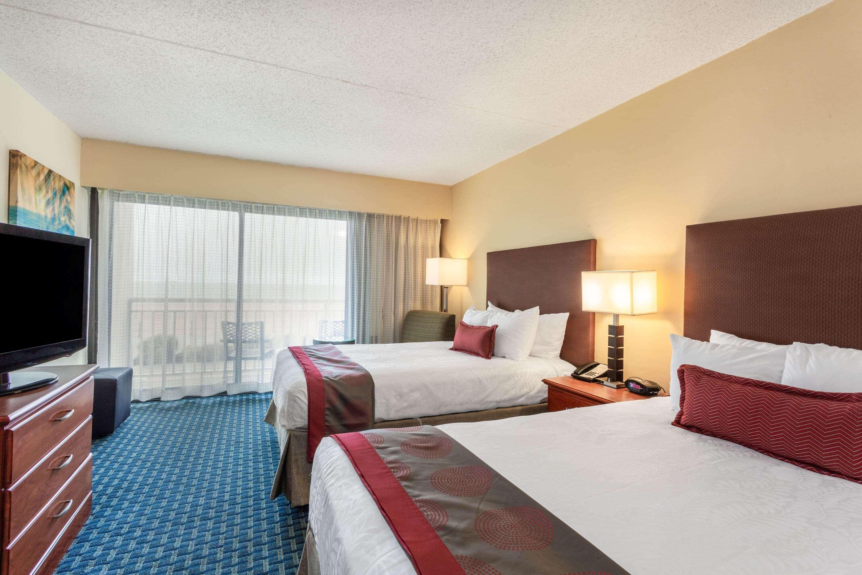 Ramada Plaza By Wyndham Virginia Beach Oceanfront Екстериор снимка