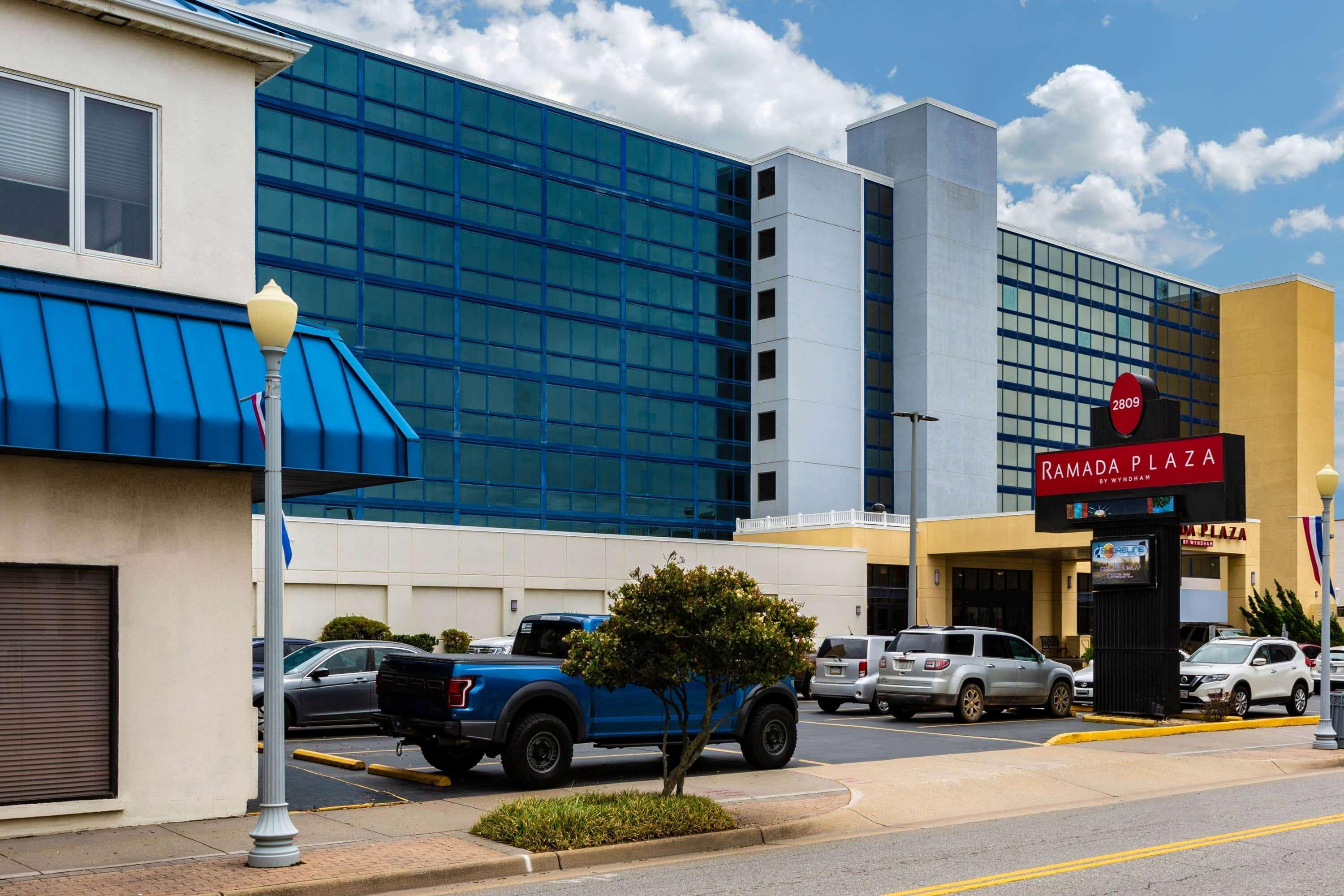 Ramada Plaza By Wyndham Virginia Beach Oceanfront Екстериор снимка
