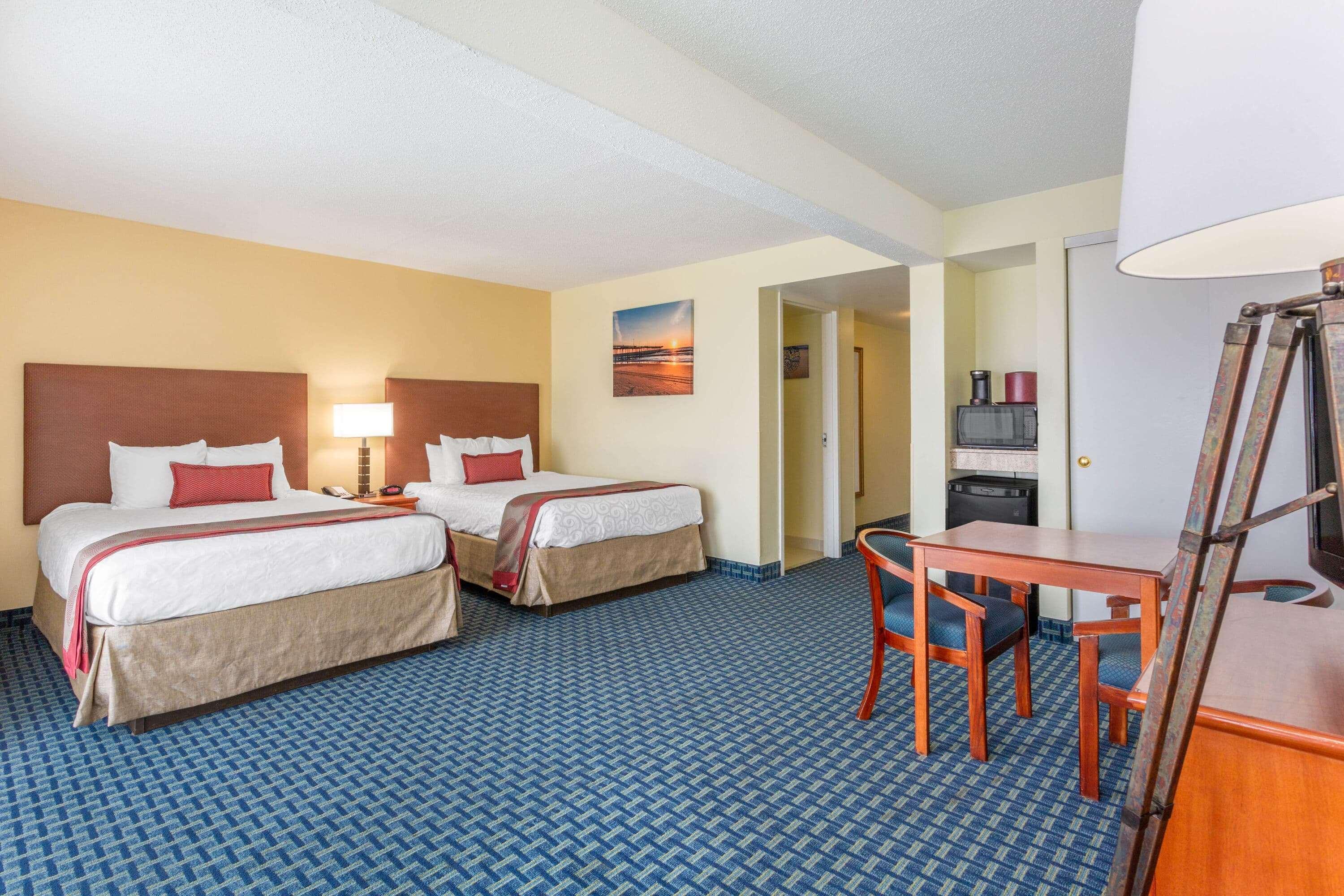 Ramada Plaza By Wyndham Virginia Beach Oceanfront Екстериор снимка
