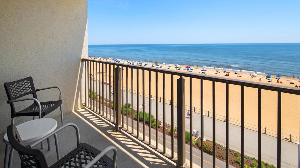 Ramada Plaza By Wyndham Virginia Beach Oceanfront Екстериор снимка
