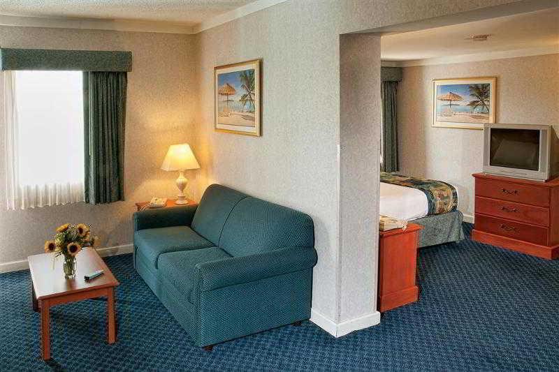 Ramada Plaza By Wyndham Virginia Beach Oceanfront Екстериор снимка